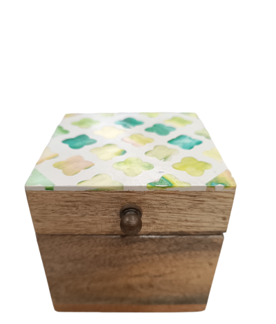 Κουτάκι από ξύλο ακακίας με ένθετο κόκκαλο με πράσινο-άσπρα σχεδία