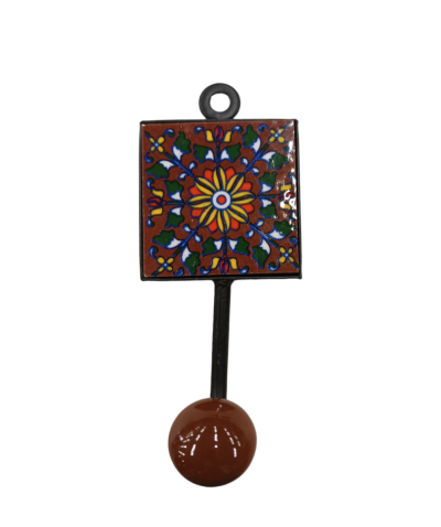Κρεμάστρα μεταλλική με κεραμικό πλακάκι σε κάφε χρώμα με 1 γάντζο 6