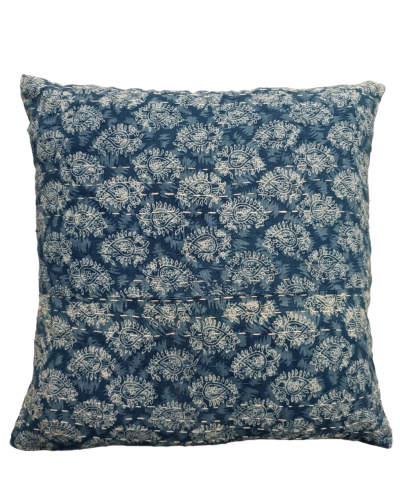Διακοσμητικό μαξιλάρι Kantha 40x40 μπλε με άσπρα σχέδια (με γέμιση)